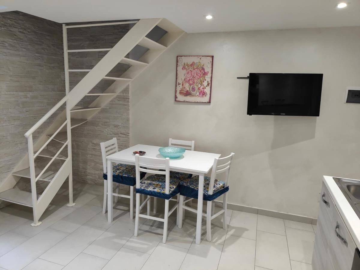 Il Geco Apartment Наполи Екстериор снимка